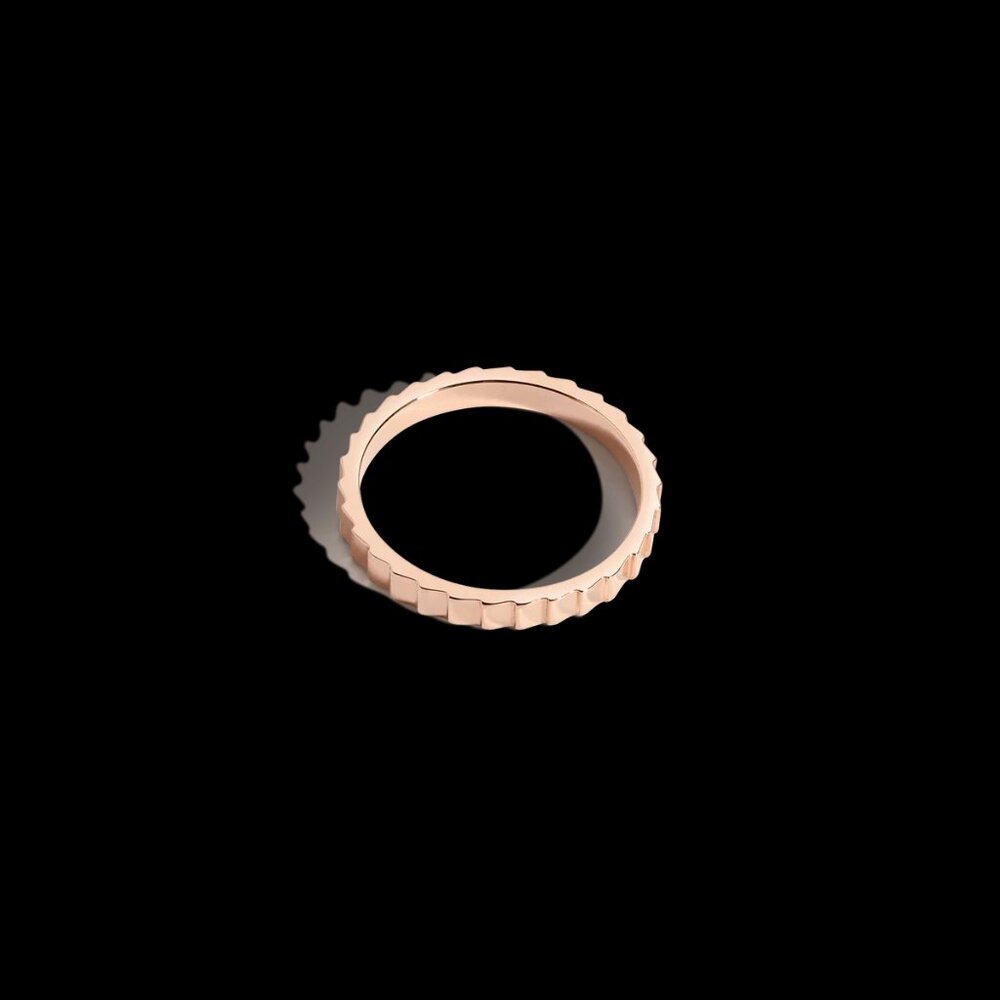 Like New Aurate 14k Recycled Yellow Gold Mini Infinity Ring in Size 4 - Picture 3 of 3